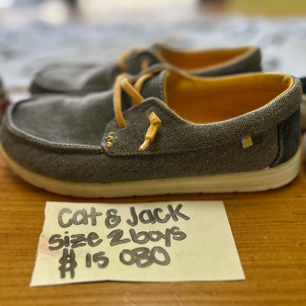Cat & Jack Boys Loafers size 2.5